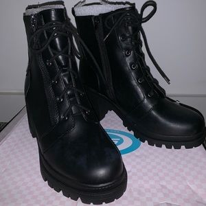 BRAND NEW Black Combat Lace Up Heeled Ankle Boots